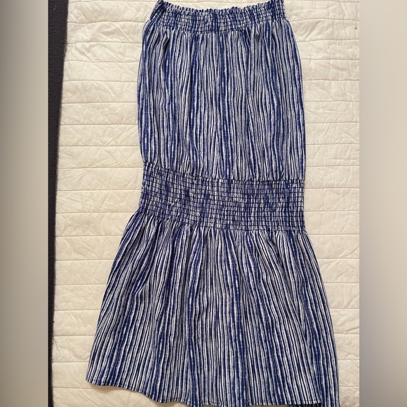 Veronica M Dresses & Skirts - Veronica M mini dress Strapless